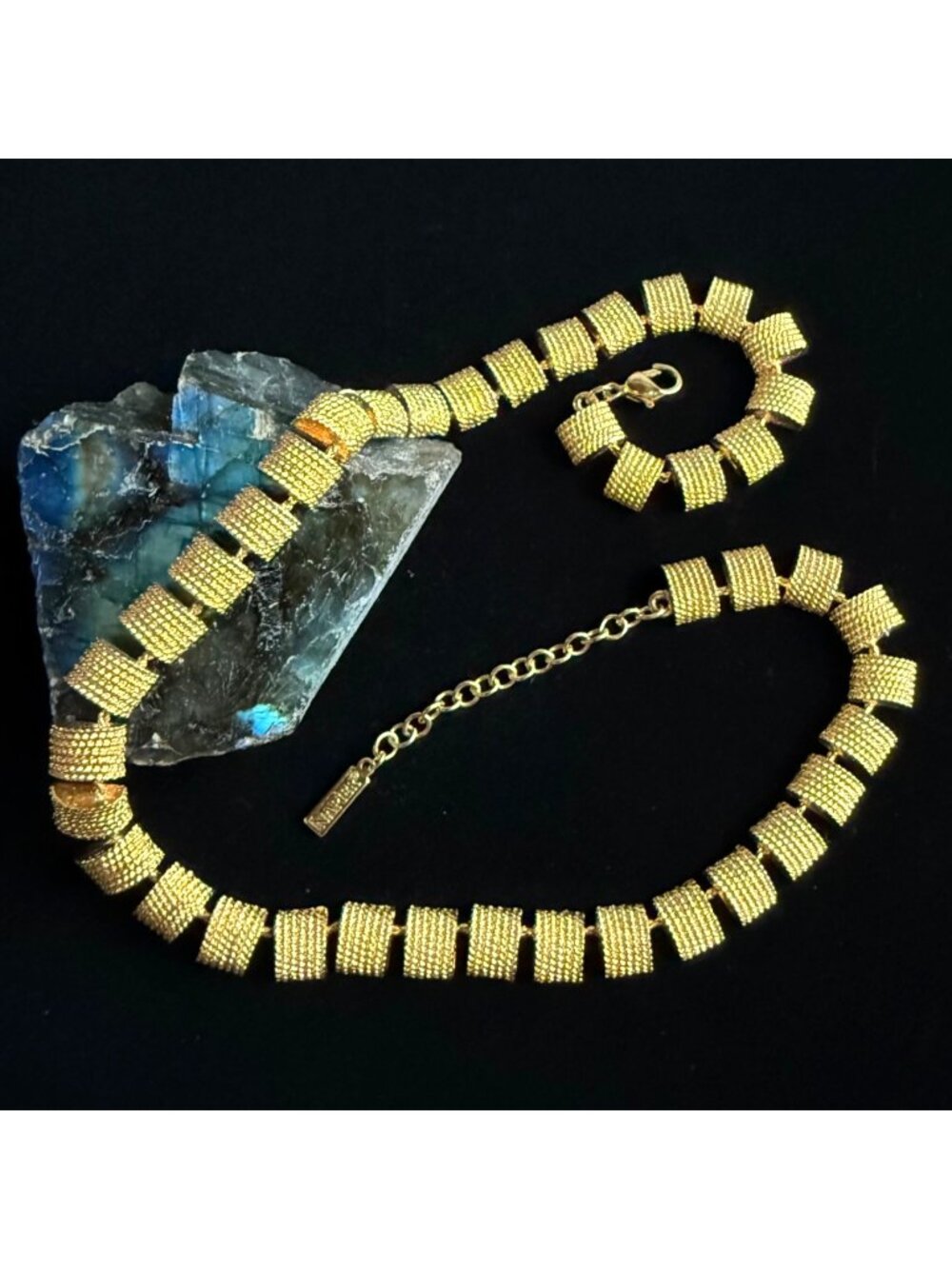 VTG Sign NAPIER Textured Gold Tone Rectangle Link Statement Collar Necklace 16”